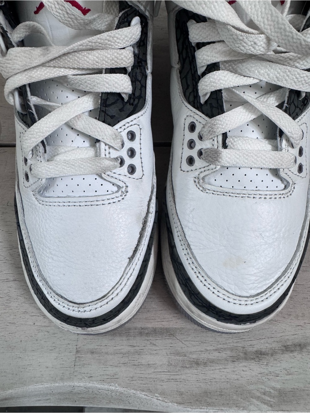 Nike Air Jordan 3 Retro Boys Youth 5.5 Cement Grey Sneakers - Picture 7 of 10